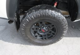 2021 Toyota Tacoma 4WD - Image 40