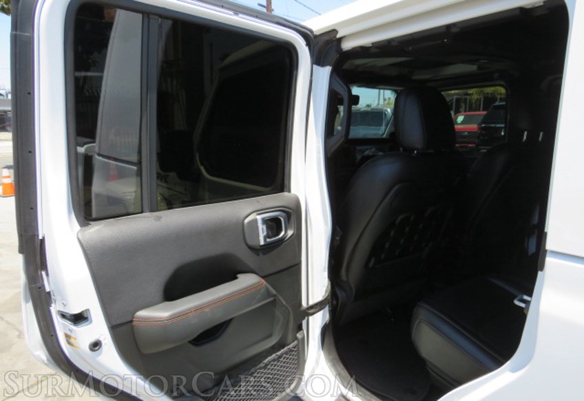 2020 Jeep Gladiator - Image 24