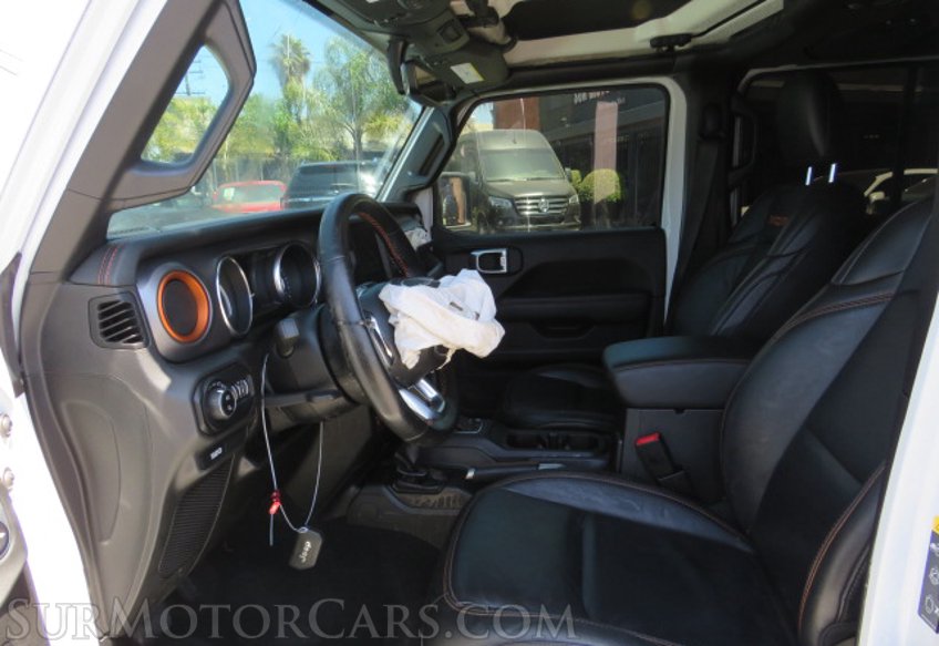 2020 Jeep Gladiator - Image 30