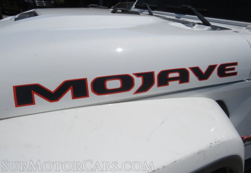 2020 Jeep Gladiator - Image 16