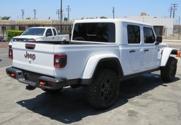 2020 Jeep Gladiator - Image 9