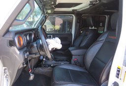 2020 Jeep Gladiator - Image 26