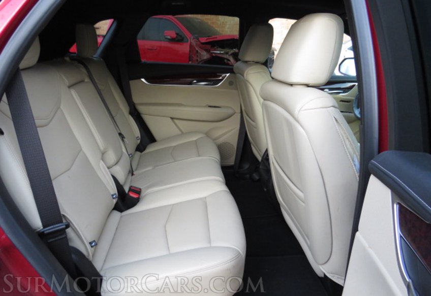 2019 Cadillac XT5 - Image 31