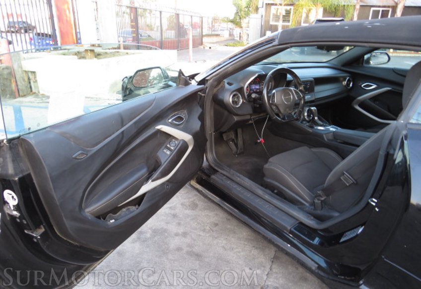 2019 Chevrolet Camaro - Image 20