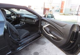 2019 Chevrolet Camaro - Image 21