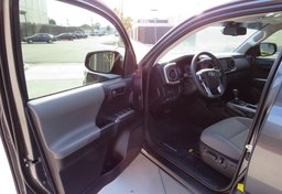 2021 Toyota Tacoma 4WD - Image 28