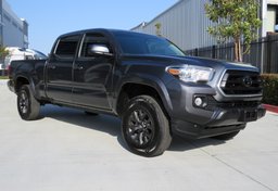 2021 Toyota Tacoma 4WD - Image 5