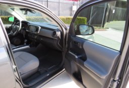 2021 Toyota Tacoma 4WD - Image 29