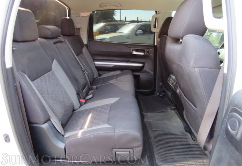 2017 Toyota Tundra - Image 30