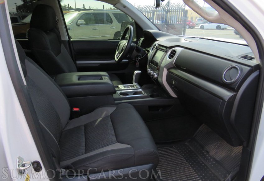 2017 Toyota Tundra - Image 28