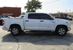 2017 Toyota Tundra - Image 12