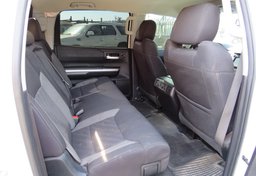 2017 Toyota Tundra - Image 32