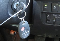 2017 Toyota Tundra - Image 38