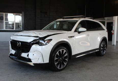 2024 Mazda CX-90 Plug-in Hybrid