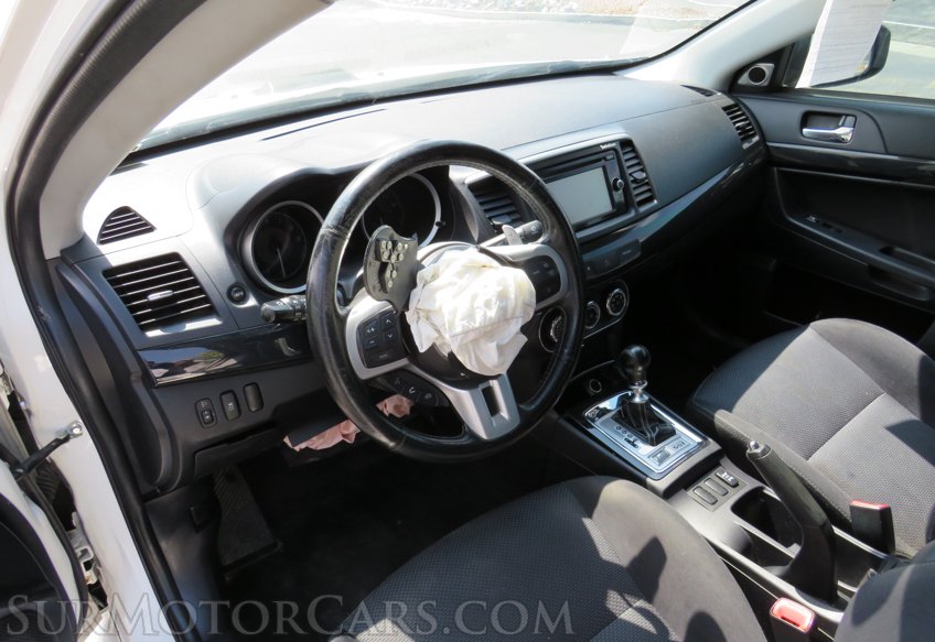 2015 Mitsubishi Lancer Evolution - Image 20