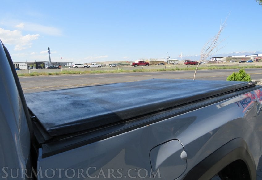 2020 Toyota Tacoma 4WD - Image 18