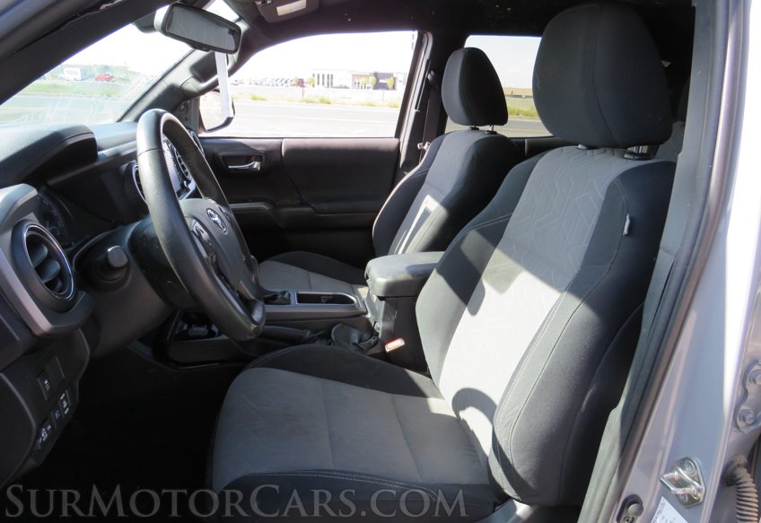 2020 Toyota Tacoma 4WD - Image 33