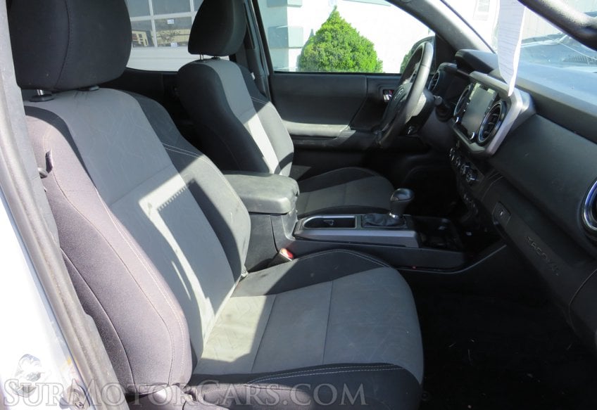 2020 Toyota Tacoma 4WD - Image 36