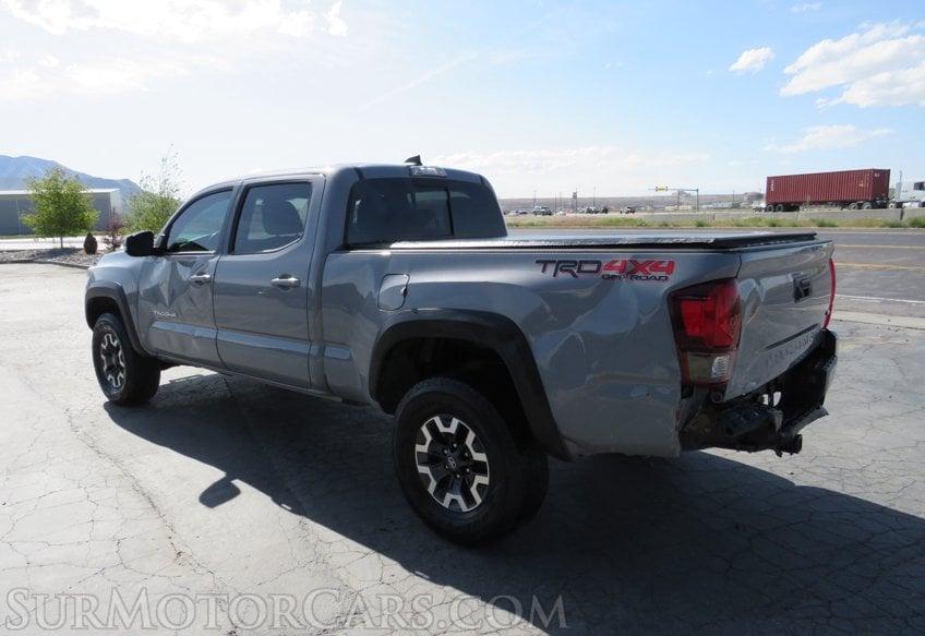2020 Toyota Tacoma 4WD - Image 8