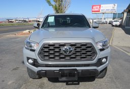 2020 Toyota Tacoma 4WD - Image 13