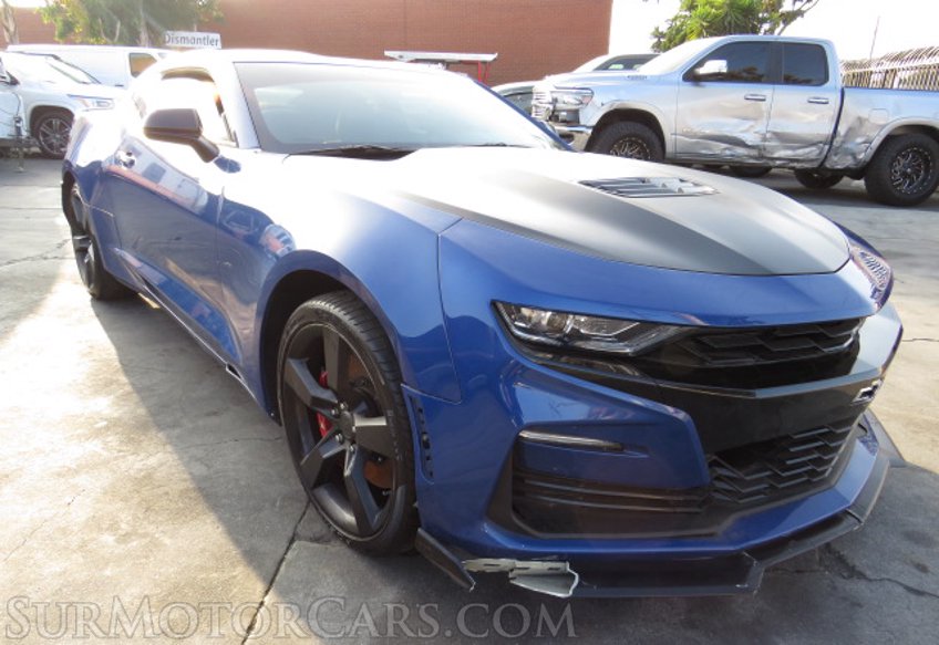 2019 Chevrolet Camaro - Image 3