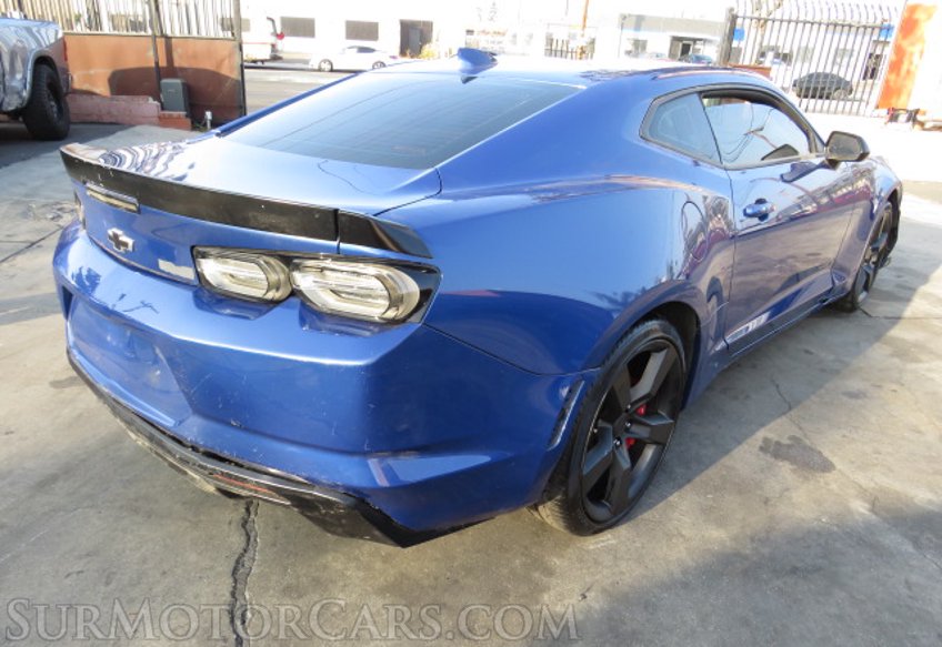 2019 Chevrolet Camaro - Image 9