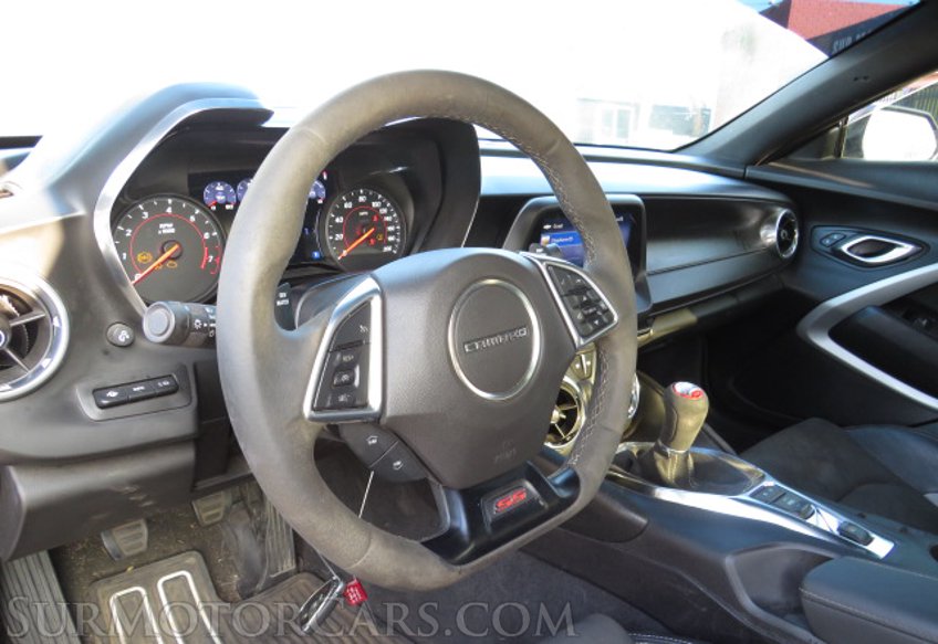 2019 Chevrolet Camaro - Image 25