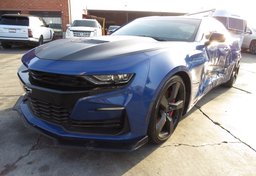 2019 Chevrolet Camaro - Image 4