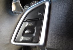 2019 Chevrolet Camaro - Image 39