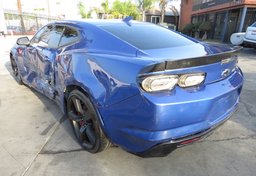 2019 Chevrolet Camaro - Image 10