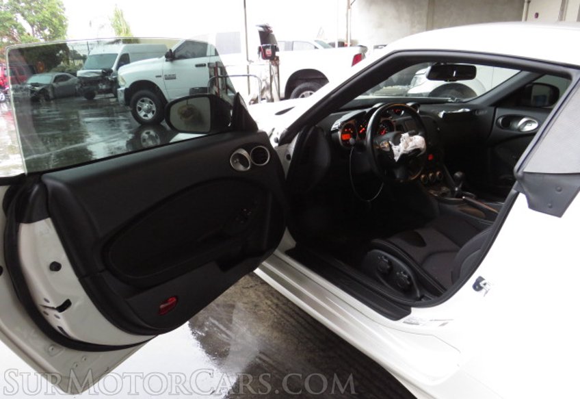 2020 Nissan 370Z Coupe - Image 18