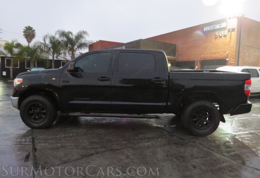 2017 Toyota Tundra 4WD - Image 5