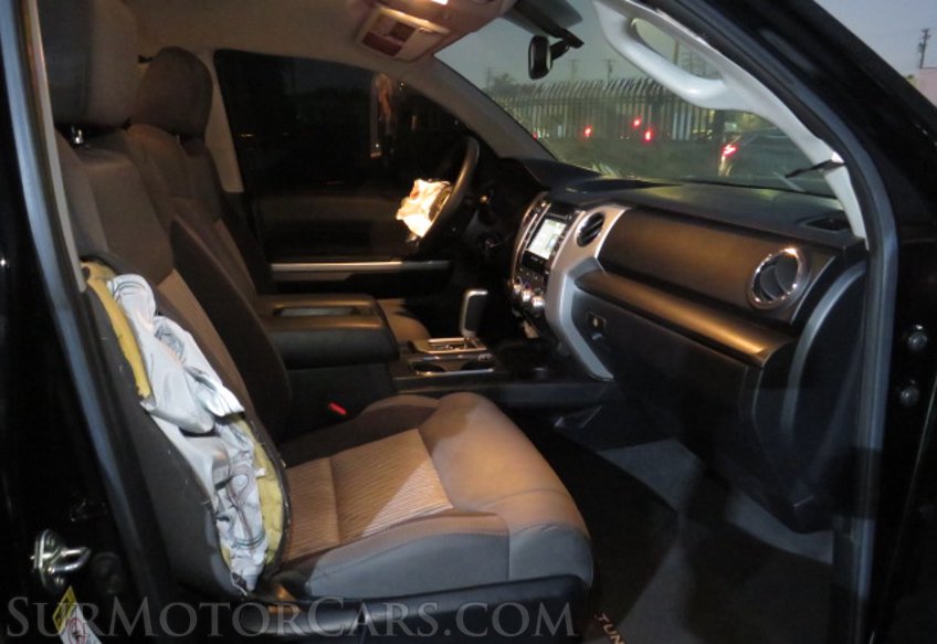 2017 Toyota Tundra 4WD - Image 23