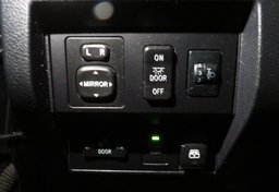 2017 Toyota Tundra 4WD - Image 40