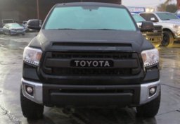 2017 Toyota Tundra 4WD - Image 11