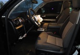 2017 Toyota Tundra 4WD - Image 22