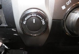 2017 Toyota Tundra 4WD - Image 38