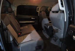 2017 Toyota Tundra 4WD - Image 29