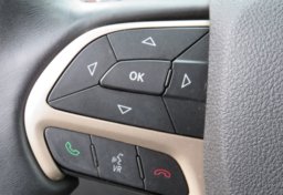 2016 Jeep Grand Cherokee - Image 50