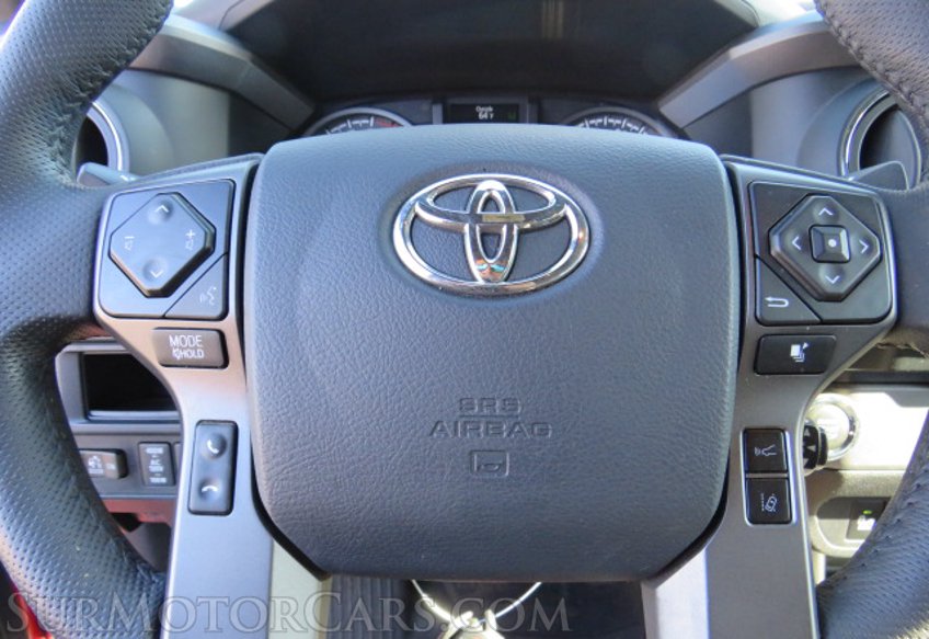 2019 Toyota Tacoma - Image 34