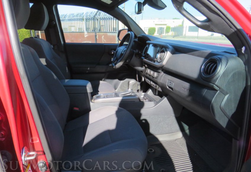 2019 Toyota Tacoma - Image 28