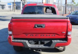 2019 Toyota Tacoma - Image 10