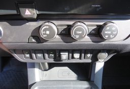 2019 Toyota Tacoma - Image 45