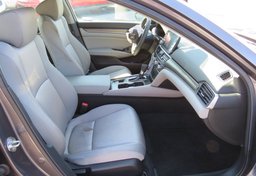 2020 Honda Accord Sedan - Image 24