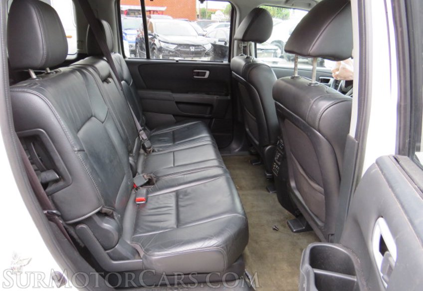 2015 Honda Pilot - Image 28