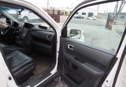 2015 Honda Pilot - Image 20