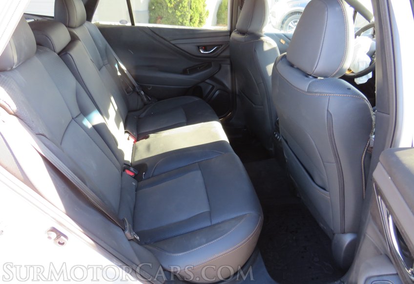 2022 Subaru Outback - Image 34