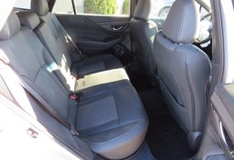 2022 Subaru Outback - Image 34