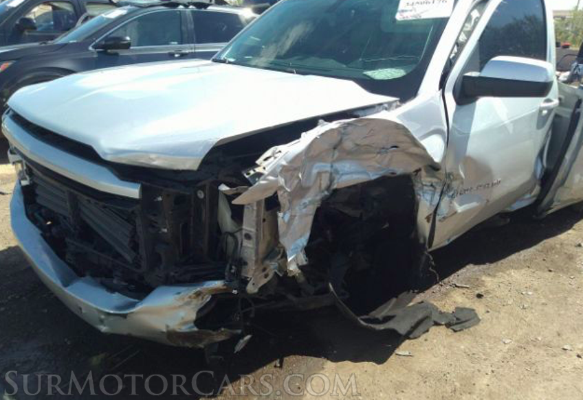 2017 Chevrolet Silverado 1500 - Image 3