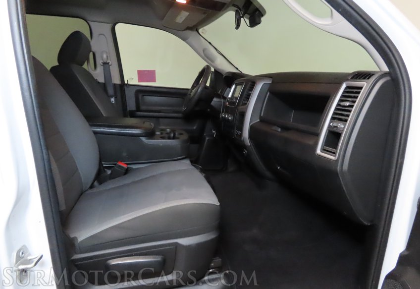 2023 Ram 1500 Classic - Image 25